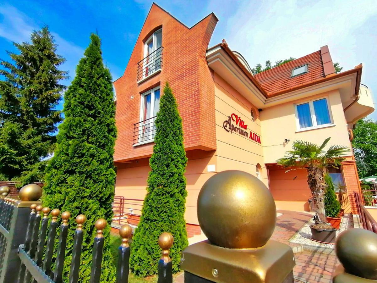 Villa Aida Apartman Hajdúszoboszló Екстериор снимка