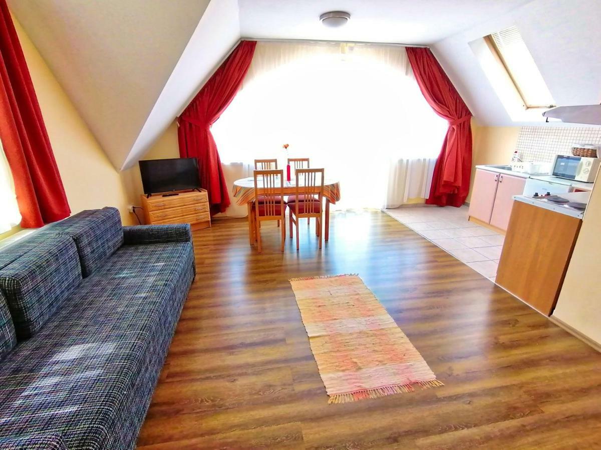 Villa Aida Apartman Hajdúszoboszló Екстериор снимка