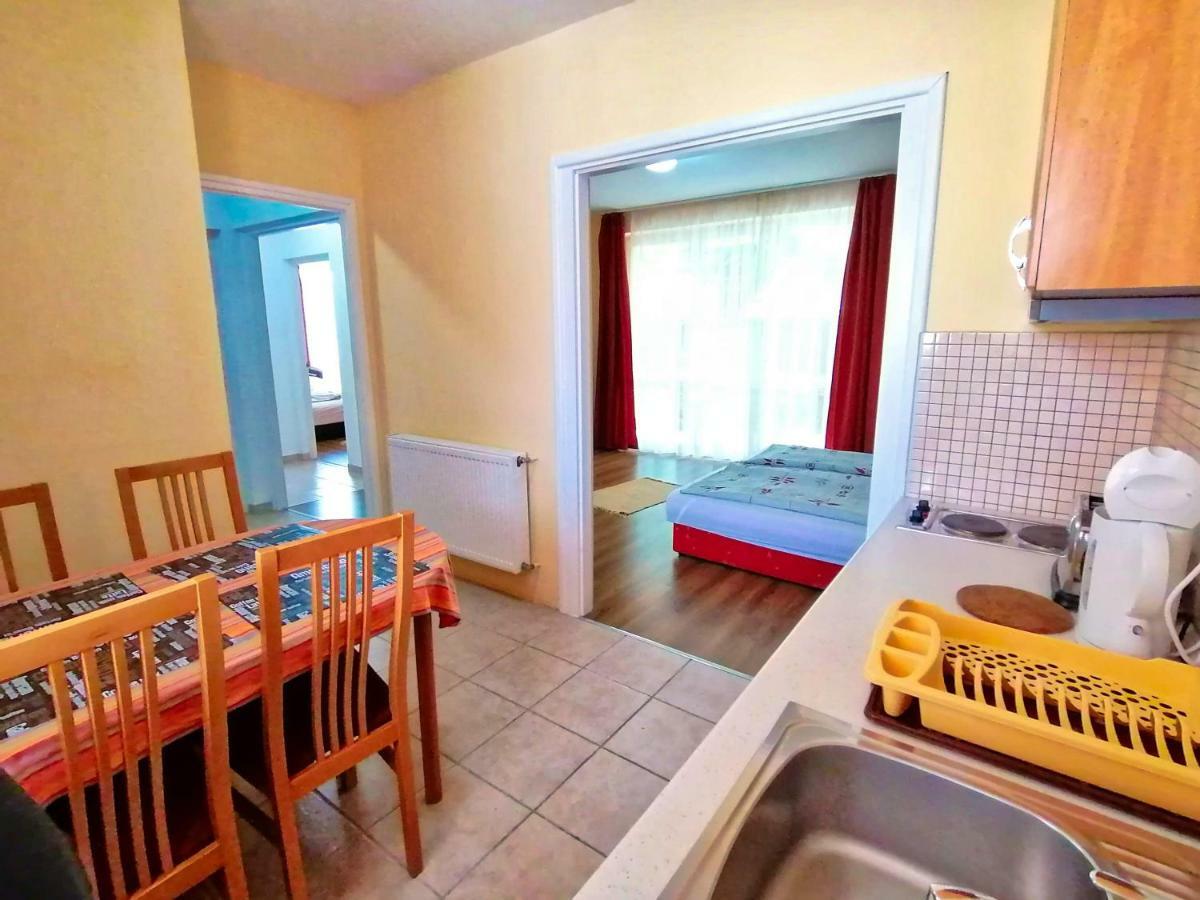 Villa Aida Apartman Hajdúszoboszló Екстериор снимка