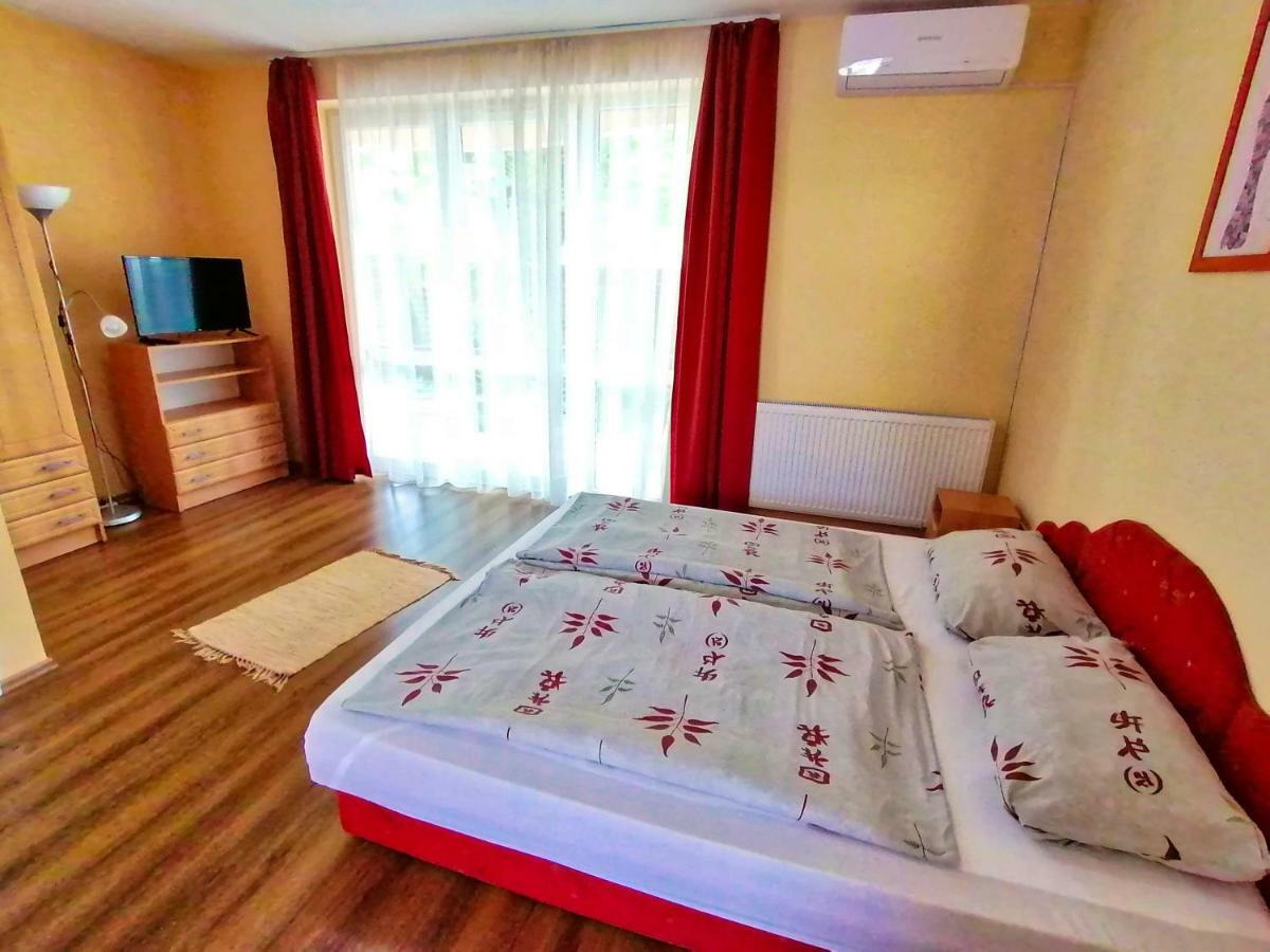Villa Aida Apartman Hajdúszoboszló Екстериор снимка