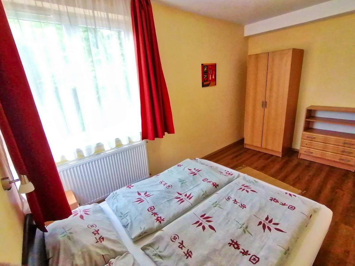 Villa Aida Apartman Hajdúszoboszló Екстериор снимка