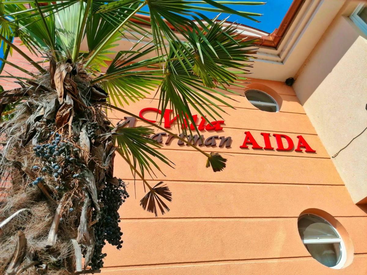 Villa Aida Apartman Hajdúszoboszló Екстериор снимка