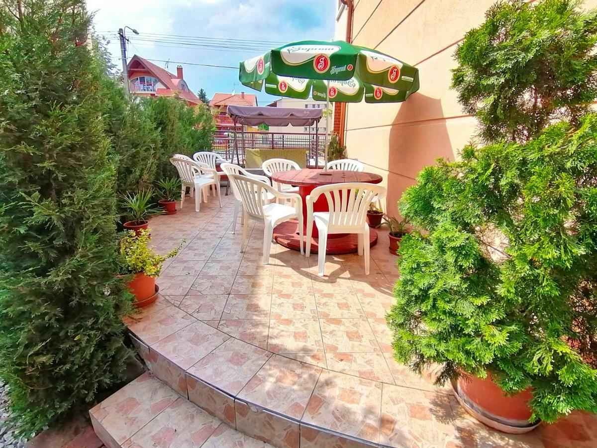 Villa Aida Apartman Hajdúszoboszló Екстериор снимка