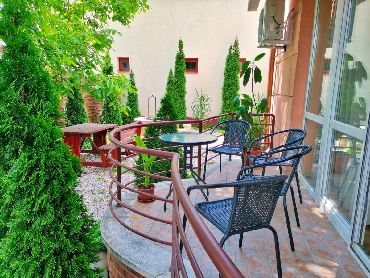 Villa Aida Apartman Hajdúszoboszló Екстериор снимка