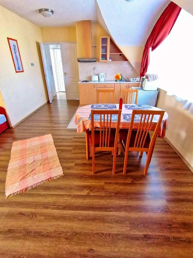 Villa Aida Apartman Hajdúszoboszló Екстериор снимка