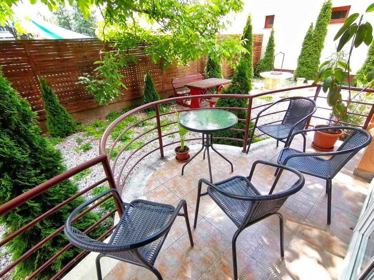 Villa Aida Apartman Hajdúszoboszló Екстериор снимка