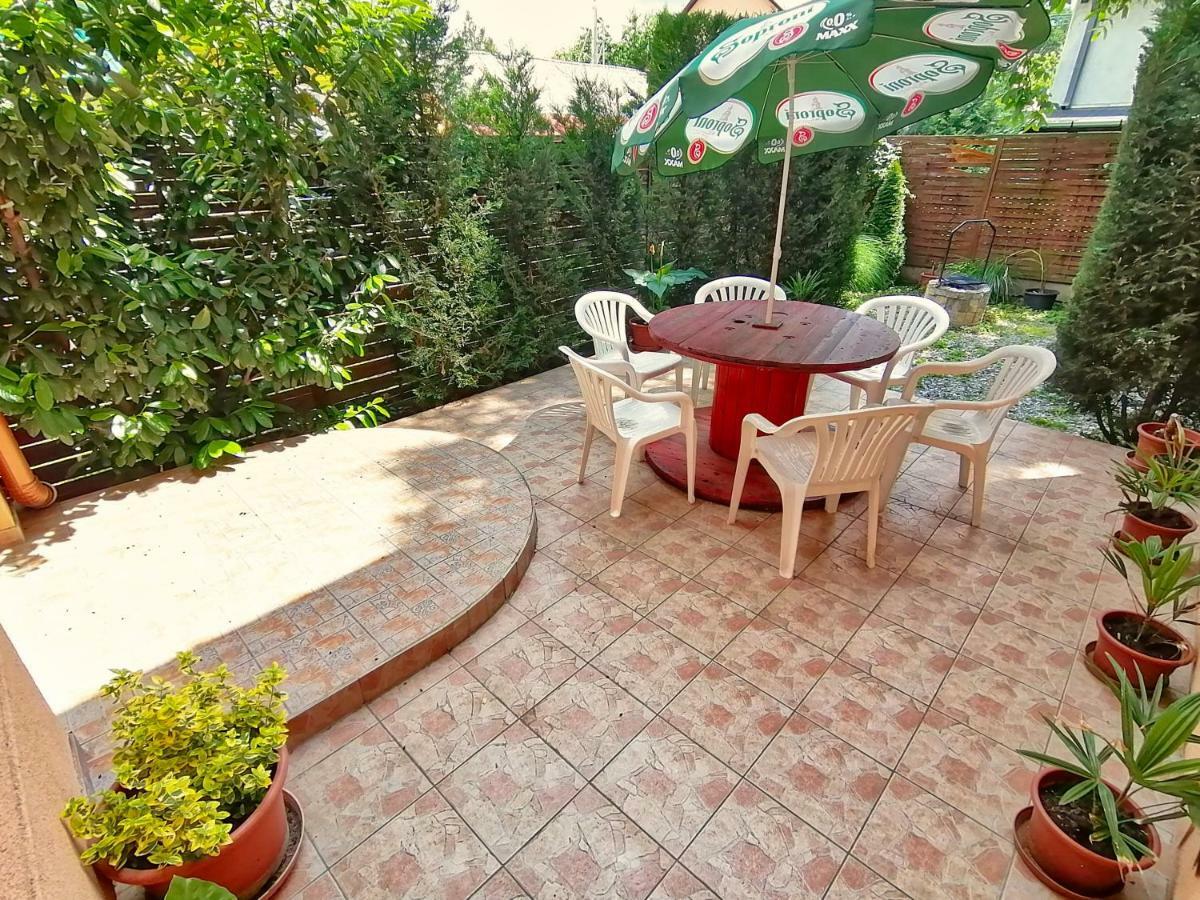Villa Aida Apartman Hajdúszoboszló Екстериор снимка